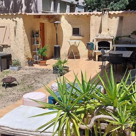 Studio Avignon Une Seule Piece Exteriér fotografie