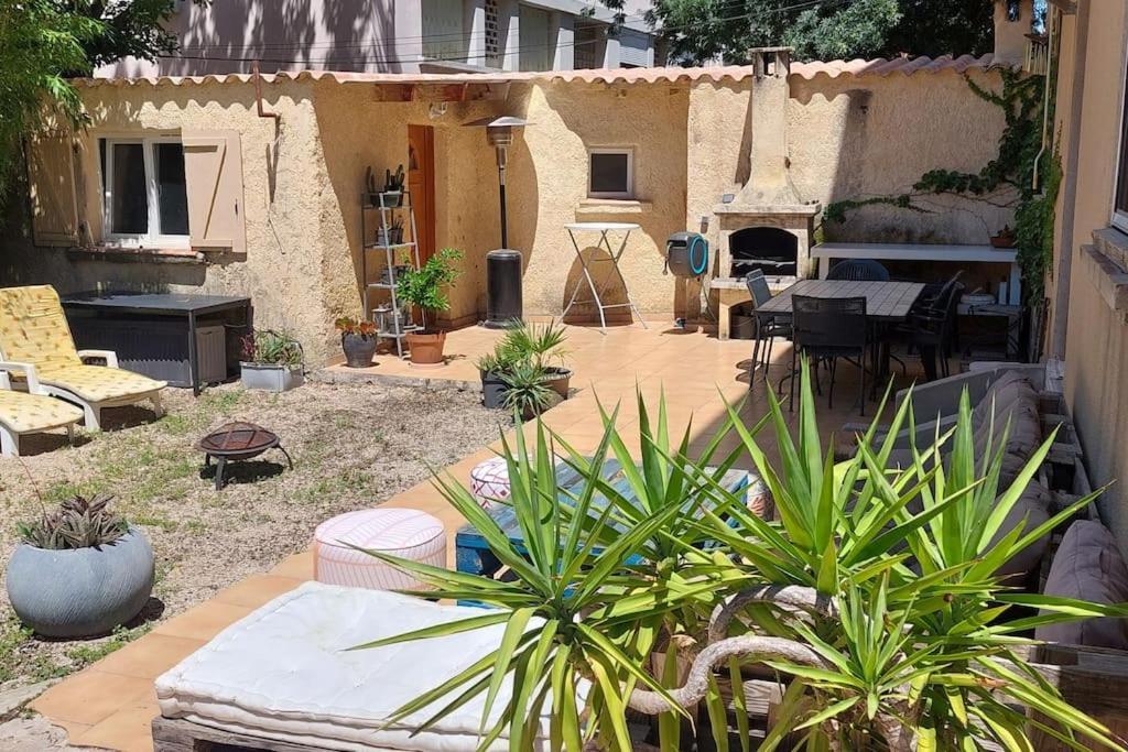 Studio Avignon Une Seule Piece Exteriér fotografie
